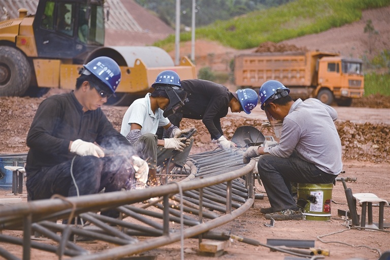 桥梁钢筋工最新招工信息，职业前景与技能培训的重要性